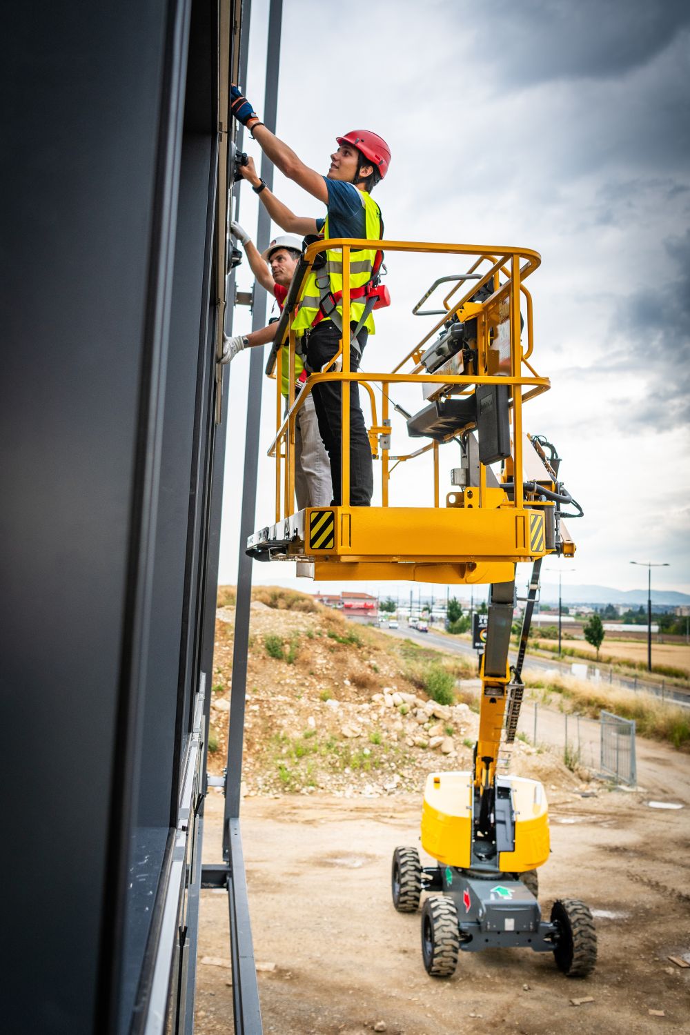 boom working against building
